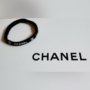 🖤CHANEL Black and White Logo Hair Tie/Hair Band Brand New🖤